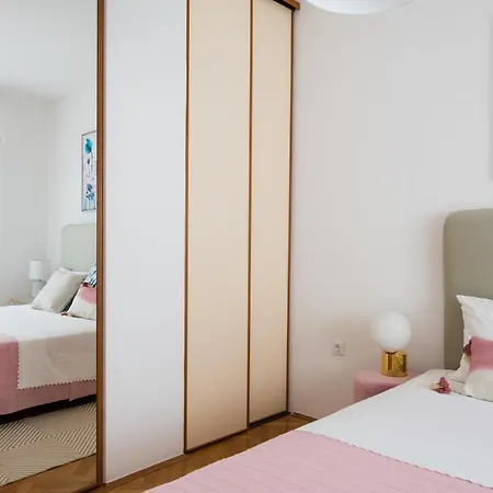 Center Oasis Apartment